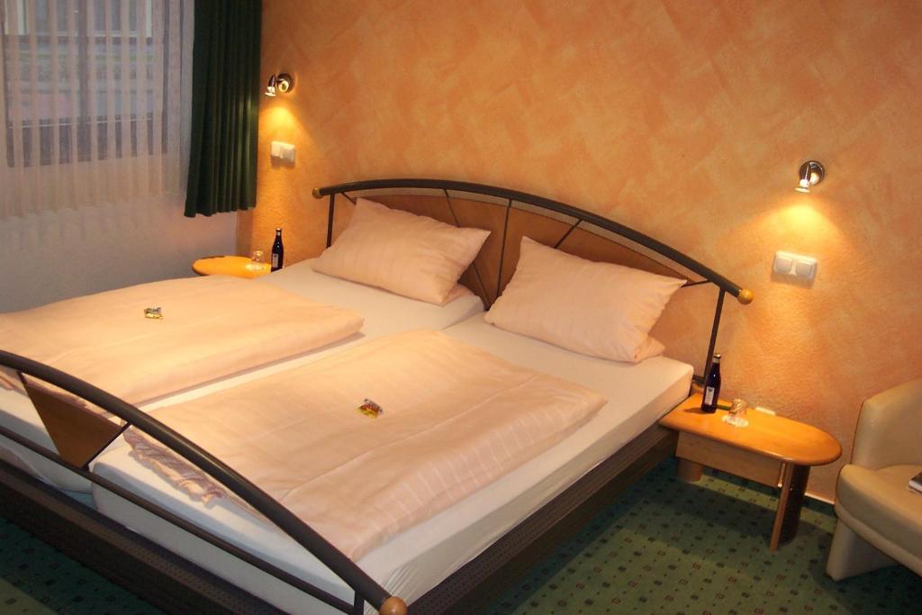 Hotel Beim Holzschnitzer Dreis-Brück Pokoj fotografie